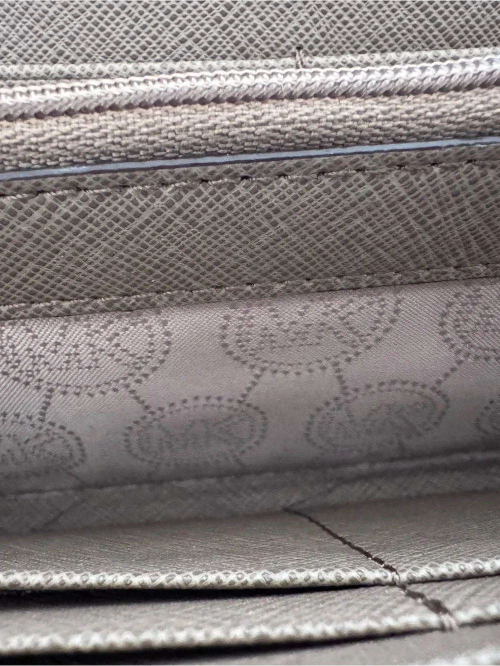 Michael Kors Jet Set Travel Saffiano Leather Zip Around Continental Wallet Taupe